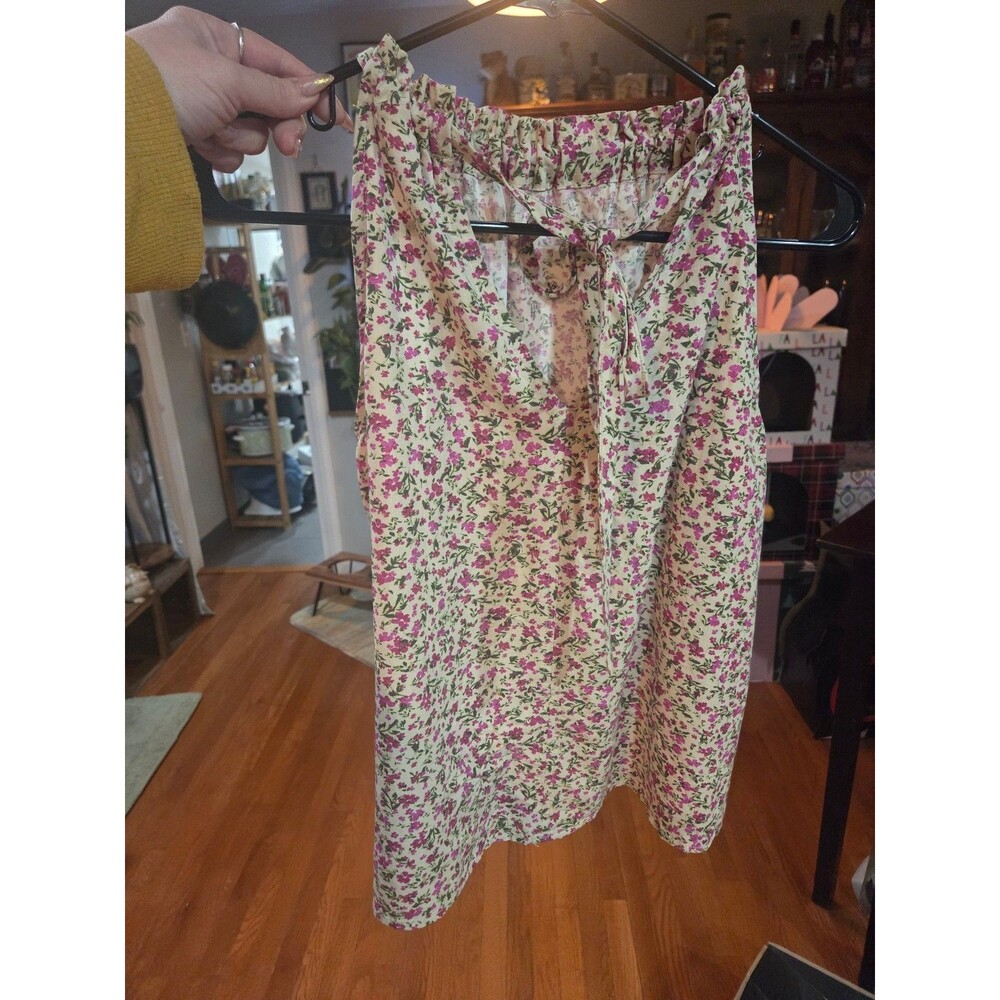Floral Tank Top - Picture 2 of 3
